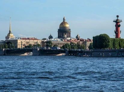 Boat trips along the rivers and canals of Saint Petersburg