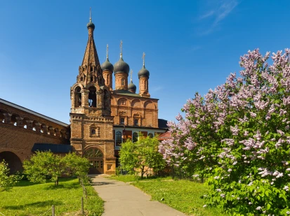 Walking into the past: Strolls through the streets of old Moscow