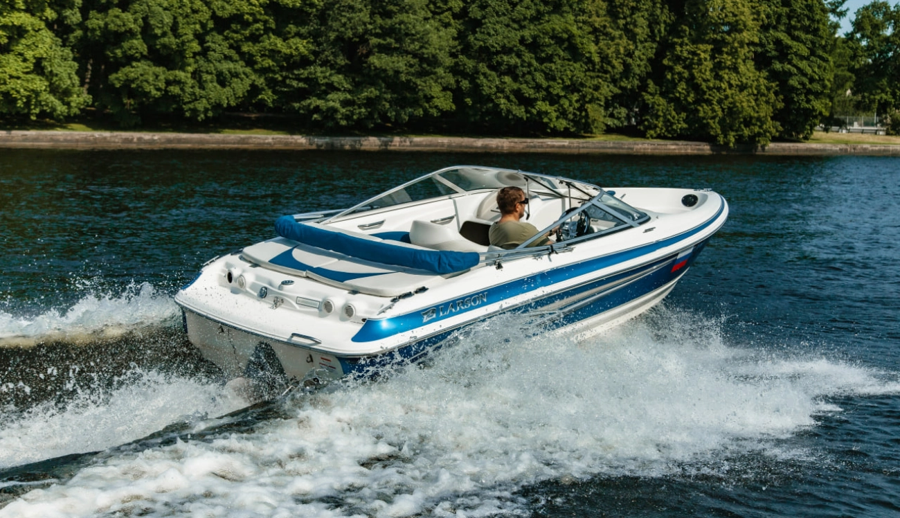 Speedboat Larson 180