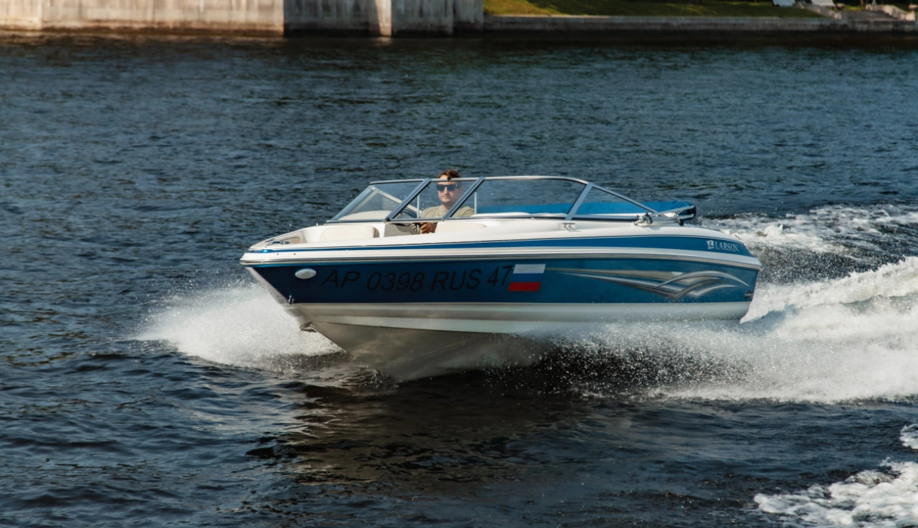 Speedboat Larson 180