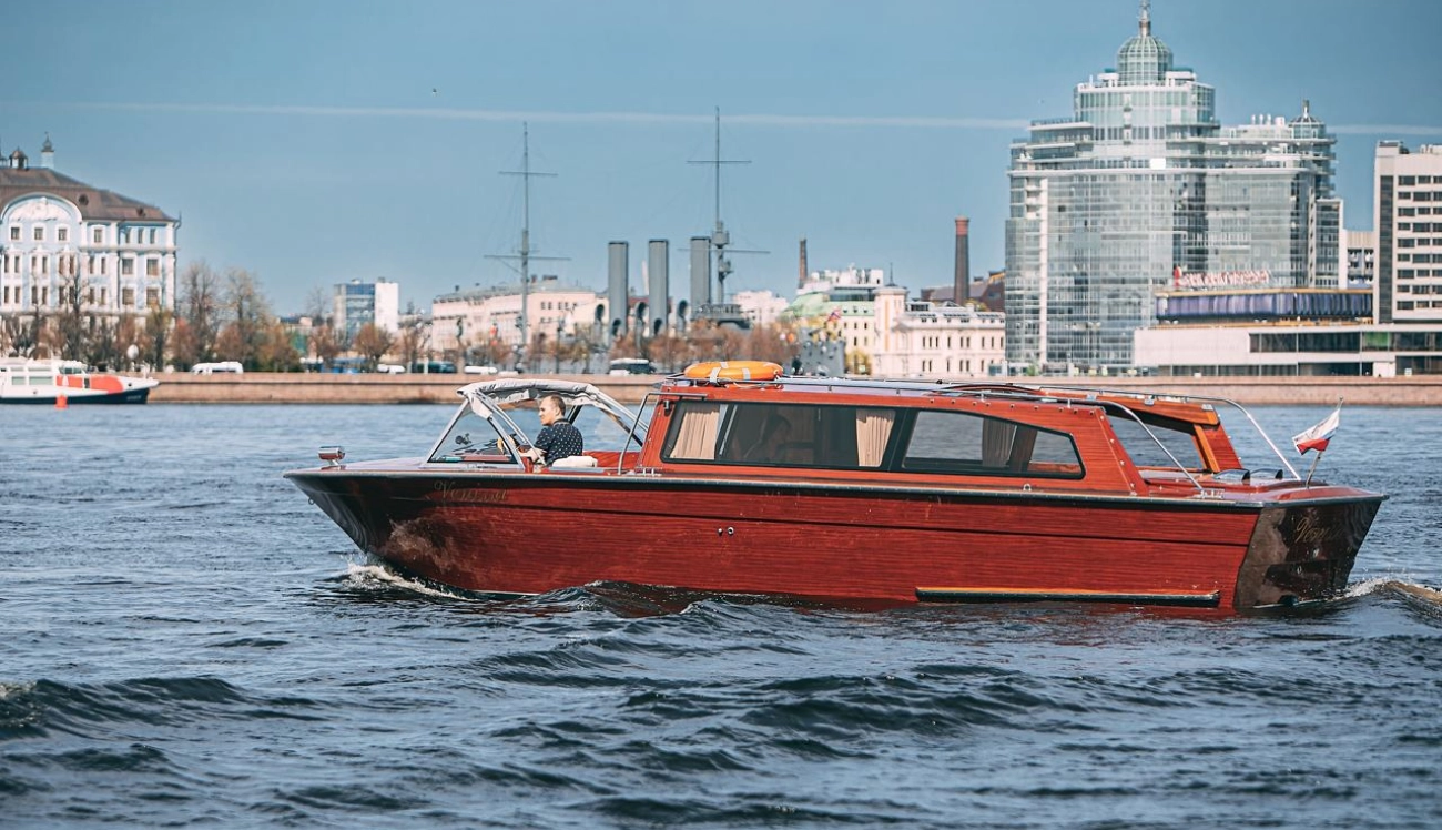 Speedboat Venissa